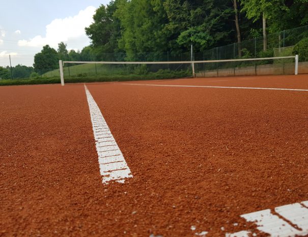 Tennisplätze für unsere Gäste kostenlos